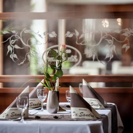 מלון Parkhotel By Hackmann לינגן